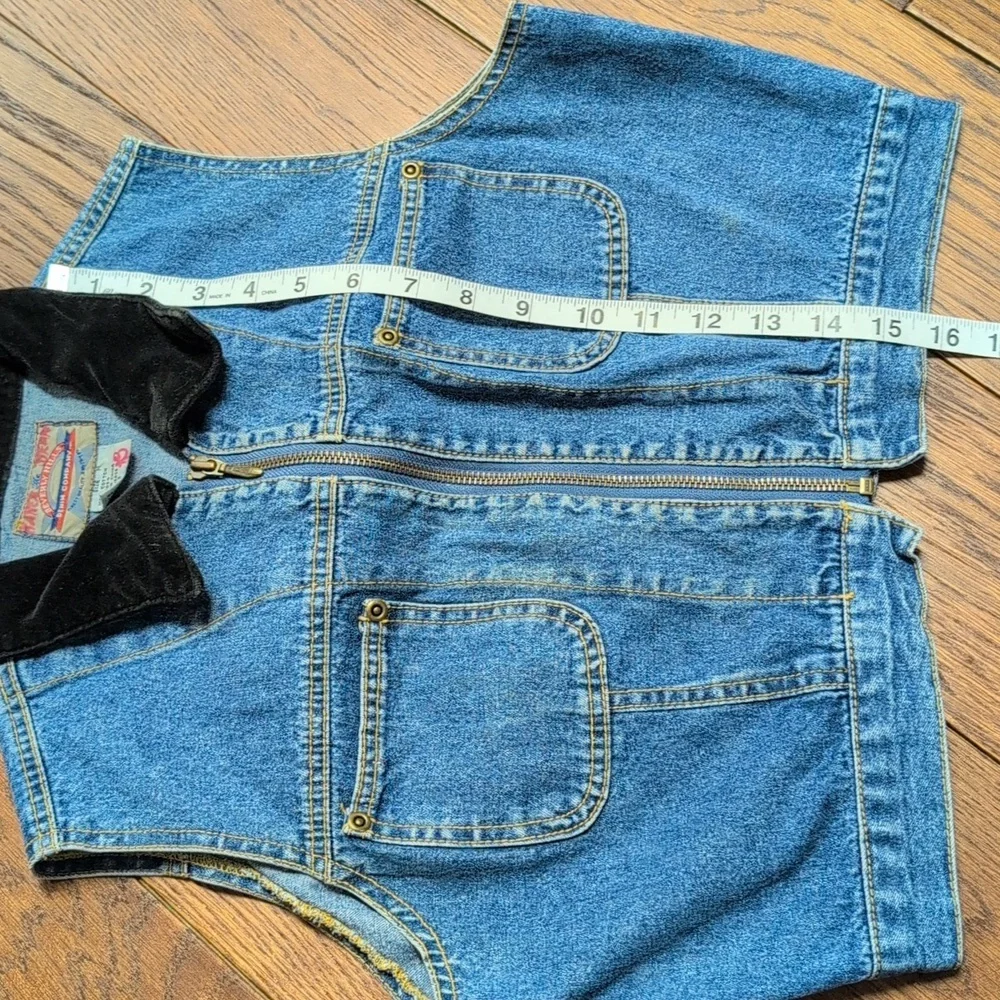 The Beverly Hills Denim Company - Vintage Denim Zip Up Vest With Velour Collar - Picture 6 of 7